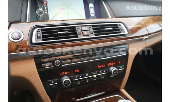 Imported BMW HP White Doqdoqqee iti Import - Dubai keessatti Central Kenya keessatti Imported BMW HP White Doqdoqqee iti Import - Dubai keessatti Central Kenya keessatti