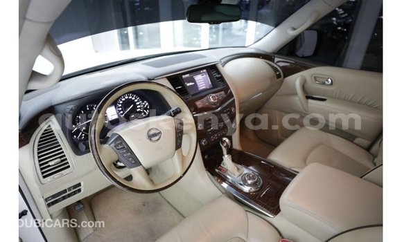 Imported Nissan Patrol White Makiinaa iti Import - Dubai keessatti Central Kenya keessatti Imported Nissan Patrol White Makiinaa iti Import - Dubai keessatti Central Kenya keessatti