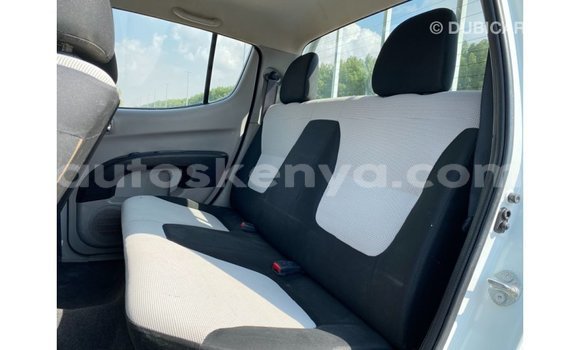 Buy Import Mitsubishi L200 White Car in Import - Dubai in Central Kenya Buy Import Mitsubishi L200 White Car in Import - Dubai in Central Kenya