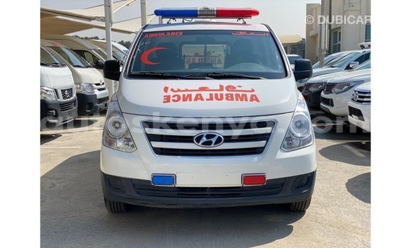 Buy Import Hyundai Chorus White Truck in Import - Dubai in Central Kenya Buy Import Hyundai Chorus White Truck in Import - Dubai in Central Kenya