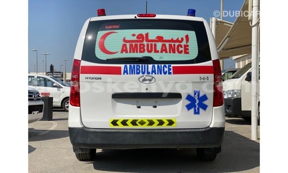 Buy Import Hyundai Chorus White Truck in Import - Dubai in Central Kenya Buy Import Hyundai Chorus White Truck in Import - Dubai in Central Kenya