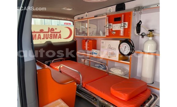 Buy Import Hyundai Chorus White Truck in Import - Dubai in Central Kenya Buy Import Hyundai Chorus White Truck in Import - Dubai in Central Kenya