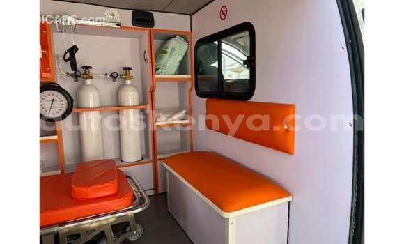 Buy Import Hyundai Chorus White Truck in Import - Dubai in Central Kenya Buy Import Hyundai Chorus White Truck in Import - Dubai in Central Kenya