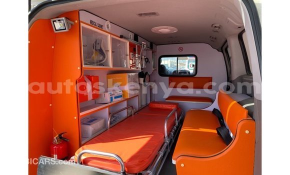 Buy Import Hyundai Chorus White Truck in Import - Dubai in Central Kenya Buy Import Hyundai Chorus White Truck in Import - Dubai in Central Kenya