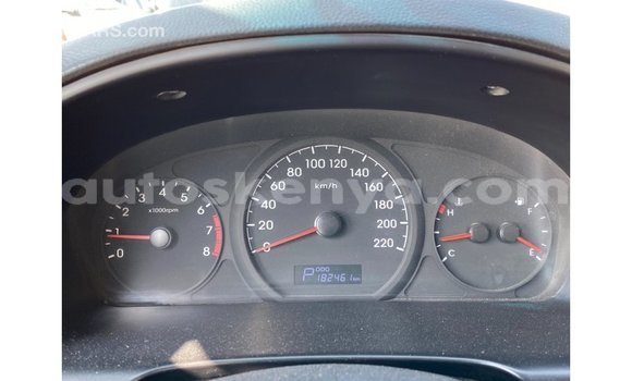 Buy Import Hyundai Chorus White Truck in Import - Dubai in Central Kenya Buy Import Hyundai Chorus White Truck in Import - Dubai in Central Kenya