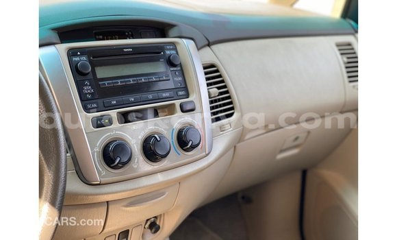 Buy Import Toyota Innova White Car in Import - Dubai in Central Kenya Buy Import Toyota Innova White Car in Import - Dubai in Central Kenya