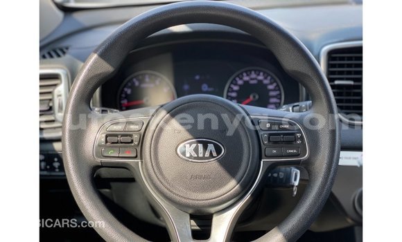Imported Kia Sportage White Makiinaa iti Import - Dubai keessatti Central Kenya keessatti Imported Kia Sportage White Makiinaa iti Import - Dubai keessatti Central Kenya keessatti