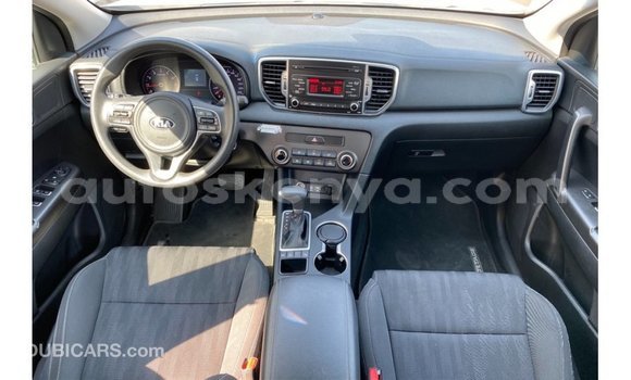 Imported Kia Sportage White Makiinaa iti Import - Dubai keessatti Central Kenya keessatti Imported Kia Sportage White Makiinaa iti Import - Dubai keessatti Central Kenya keessatti