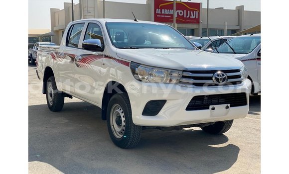Imported Toyota Hilux White Makiinaa iti Import - Dubai keessatti Central Kenya keessatti Imported Toyota Hilux White Makiinaa iti Import - Dubai keessatti Central Kenya keessatti