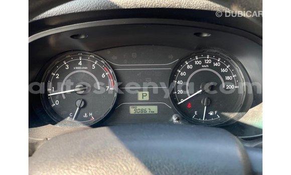 Imported Toyota Hilux White Makiinaa iti Import - Dubai keessatti Central Kenya keessatti Imported Toyota Hilux White Makiinaa iti Import - Dubai keessatti Central Kenya keessatti