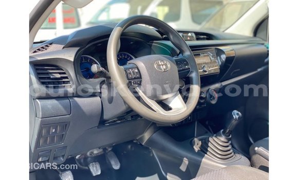 Buy Import Toyota Hilux White Car in Import - Dubai in Central Kenya Buy Import Toyota Hilux White Car in Import - Dubai in Central Kenya