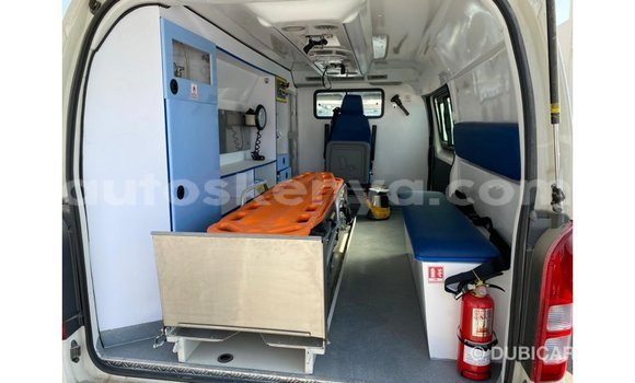 Buy Import Toyota Hiace White Car in Import - Dubai in Central Kenya Buy Import Toyota Hiace White Car in Import - Dubai in Central Kenya