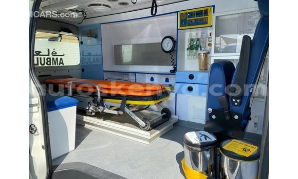 Buy Import Toyota Hiace White Car in Import - Dubai in Central Kenya Buy Import Toyota Hiace White Car in Import - Dubai in Central Kenya