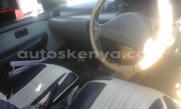 Oofamaa Nissan Sunny Blue Makiinaa iti Nairobi keessatti Nairobi keessatti Oofamaa Nissan Sunny Blue Makiinaa iti Nairobi keessatti Nairobi keessatti