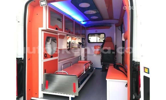 Buy Import Ford Club Wagon White Car in Import - Dubai in Central Kenya Buy Import Ford Club Wagon White Car in Import - Dubai in Central Kenya