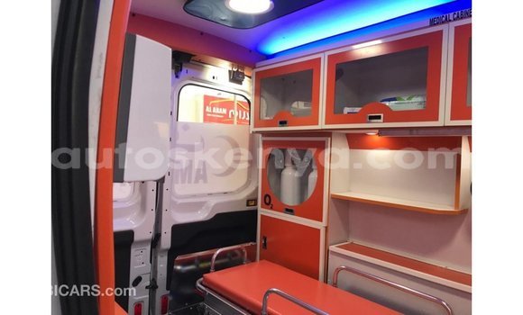 Buy Import Ford Club Wagon White Car in Import - Dubai in Central Kenya Buy Import Ford Club Wagon White Car in Import - Dubai in Central Kenya