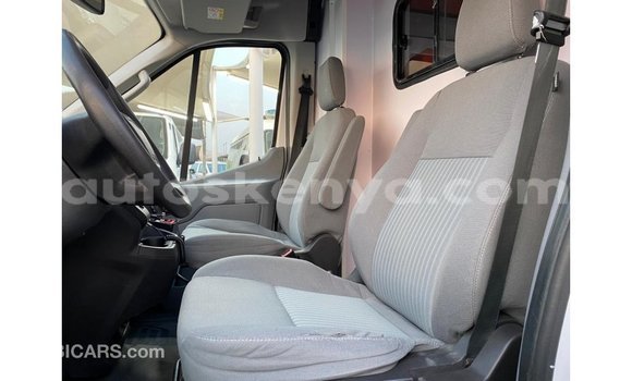 Buy Import Ford Club Wagon White Car in Import - Dubai in Central Kenya Buy Import Ford Club Wagon White Car in Import - Dubai in Central Kenya