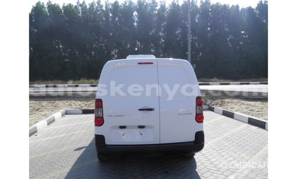 Nunua Imported Peugeot Partner Nyeupe Gari ndani ya Import - Dubai nchini Kati Kenya Nunua Imported Peugeot Partner Nyeupe Gari ndani ya Import - Dubai nchini Kati Kenya