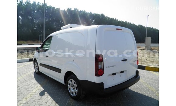 Nunua Imported Peugeot Partner Nyeupe Gari ndani ya Import - Dubai nchini Kati Kenya Nunua Imported Peugeot Partner Nyeupe Gari ndani ya Import - Dubai nchini Kati Kenya