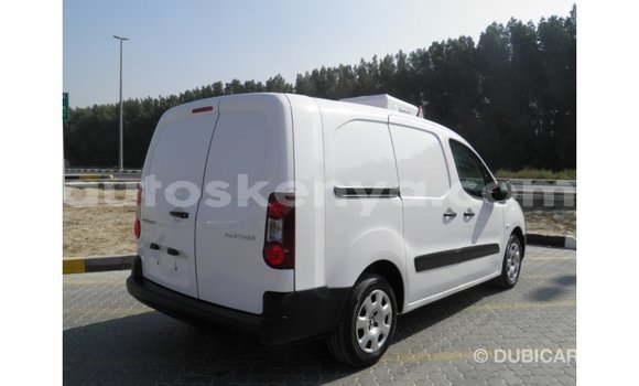 Nunua Imported Peugeot Partner Nyeupe Gari ndani ya Import - Dubai nchini Kati Kenya Nunua Imported Peugeot Partner Nyeupe Gari ndani ya Import - Dubai nchini Kati Kenya