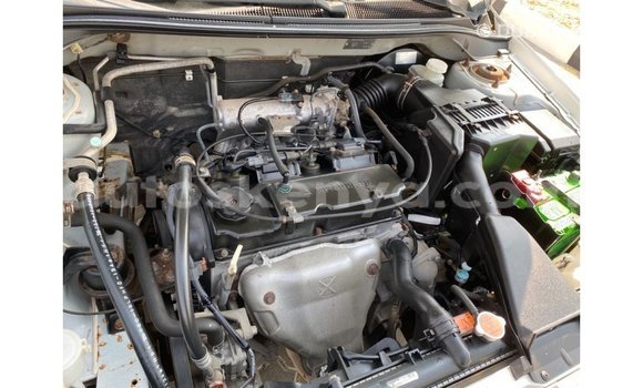 Imported Mitsubishi Lancer White Makiinaa iti Import - Dubai keessatti Central Kenya keessatti Imported Mitsubishi Lancer White Makiinaa iti Import - Dubai keessatti Central Kenya keessatti