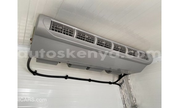 Imported Peugeot Partner White Makiinaa iti Import - Dubai keessatti Central Kenya keessatti Imported Peugeot Partner White Makiinaa iti Import - Dubai keessatti Central Kenya keessatti