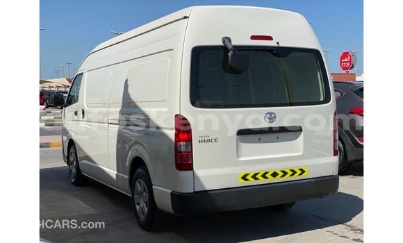 Nunua Imported Toyota Hiace Nyeupe Gari ndani ya Import - Dubai nchini Kati Kenya Nunua Imported Toyota Hiace Nyeupe Gari ndani ya Import - Dubai nchini Kati Kenya