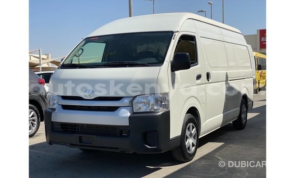 Nunua Imported Toyota Hiace Nyeupe Gari ndani ya Import - Dubai nchini Kati Kenya Nunua Imported Toyota Hiace Nyeupe Gari ndani ya Import - Dubai nchini Kati Kenya