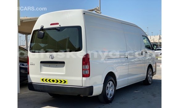 Nunua Imported Toyota Hiace Nyeupe Gari ndani ya Import - Dubai nchini Kati Kenya Nunua Imported Toyota Hiace Nyeupe Gari ndani ya Import - Dubai nchini Kati Kenya