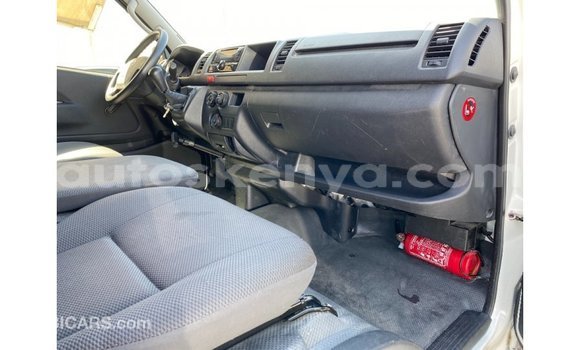 Nunua Imported Toyota Hiace Nyeupe Gari ndani ya Import - Dubai nchini Kati Kenya Nunua Imported Toyota Hiace Nyeupe Gari ndani ya Import - Dubai nchini Kati Kenya
