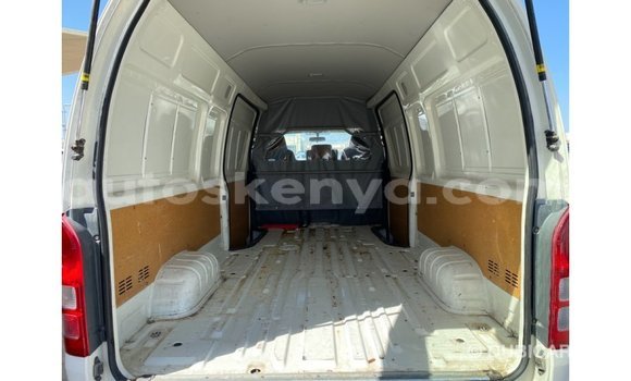 Nunua Imported Toyota Hiace Nyeupe Gari ndani ya Import - Dubai nchini Kati Kenya Nunua Imported Toyota Hiace Nyeupe Gari ndani ya Import - Dubai nchini Kati Kenya