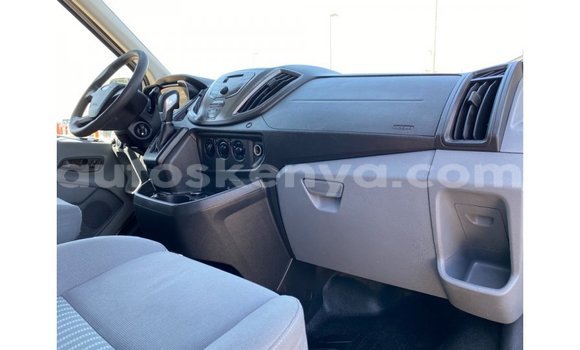 Nunua Imported Ford Club Wagon Nyeupe Gari ndani ya Import - Dubai nchini Kati Kenya Nunua Imported Ford Club Wagon Nyeupe Gari ndani ya Import - Dubai nchini Kati Kenya