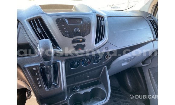 Nunua Imported Ford Club Wagon Nyeupe Gari ndani ya Import - Dubai nchini Kati Kenya Nunua Imported Ford Club Wagon Nyeupe Gari ndani ya Import - Dubai nchini Kati Kenya