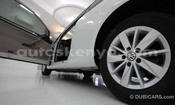 Imported Volkswagen Golf White Makiinaa iti Import - Dubai keessatti Central Kenya keessatti Imported Volkswagen Golf White Makiinaa iti Import - Dubai keessatti Central Kenya keessatti
