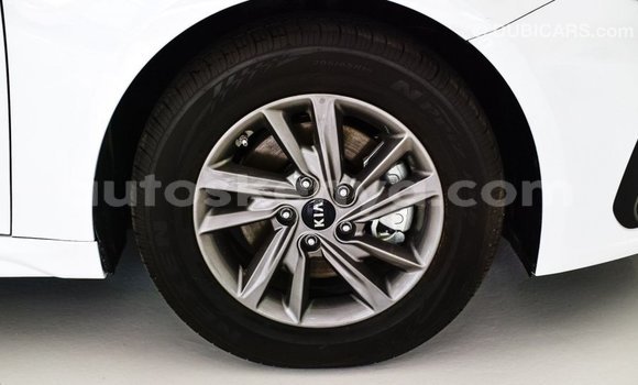 Nunua Imported Kia Optima Nyeupe Gari ndani ya Import - Dubai nchini Kati Kenya Nunua Imported Kia Optima Nyeupe Gari ndani ya Import - Dubai nchini Kati Kenya