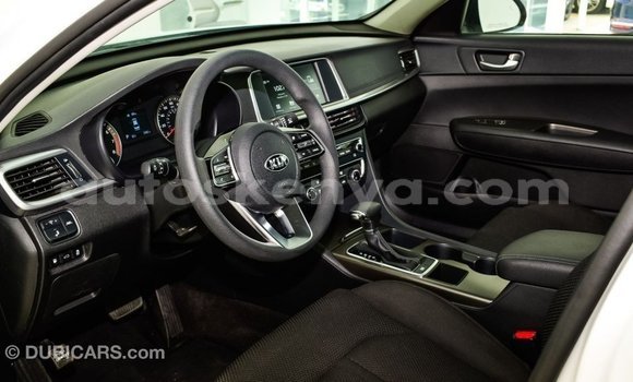 Nunua Imported Kia Optima Nyeupe Gari ndani ya Import - Dubai nchini Kati Kenya Nunua Imported Kia Optima Nyeupe Gari ndani ya Import - Dubai nchini Kati Kenya