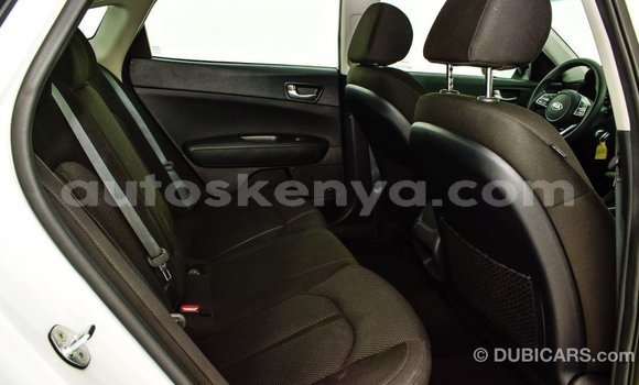 Nunua Imported Kia Optima Nyeupe Gari ndani ya Import - Dubai nchini Kati Kenya Nunua Imported Kia Optima Nyeupe Gari ndani ya Import - Dubai nchini Kati Kenya