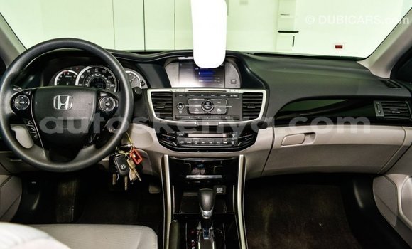 Imported Honda Accord Blue Makiinaa iti Import - Dubai keessatti Central Kenya keessatti Imported Honda Accord Blue Makiinaa iti Import - Dubai keessatti Central Kenya keessatti