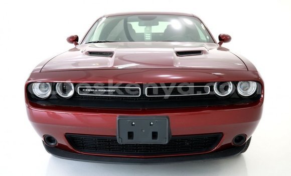 Imported Dodge Challenger Red Makiinaa iti Import - Dubai keessatti Central Kenya keessatti