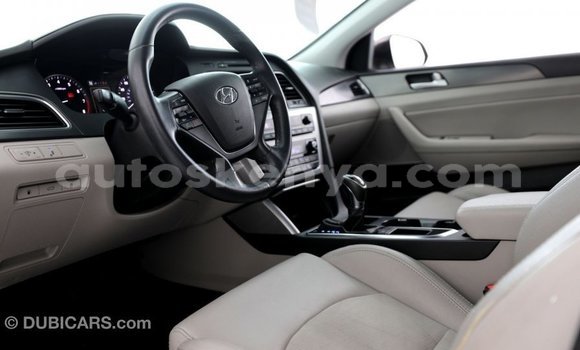 Imported Hyundai Sonata Brown Makiinaa iti Import - Dubai keessatti Central Kenya keessatti Imported Hyundai Sonata Brown Makiinaa iti Import - Dubai keessatti Central Kenya keessatti
