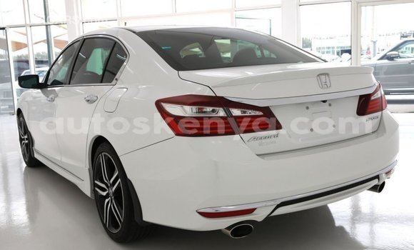Imported Honda Accord White Makiinaa iti Import - Dubai keessatti Central Kenya keessatti Imported Honda Accord White Makiinaa iti Import - Dubai keessatti Central Kenya keessatti