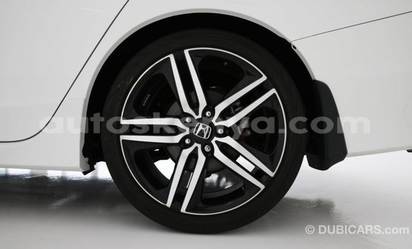 Imported Honda Accord White Makiinaa iti Import - Dubai keessatti Central Kenya keessatti Imported Honda Accord White Makiinaa iti Import - Dubai keessatti Central Kenya keessatti