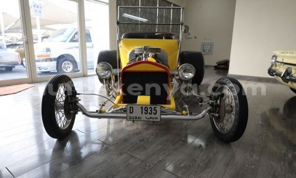 Imported Ford Club Wagon Other Makiinaa iti Import - Dubai keessatti Central Kenya keessatti