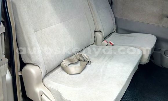 Nunua Ilio tumika Toyota Noah Beige Gari ndani ya Nairobi nchini Nairobi Nunua Ilio tumika Toyota Noah Beige Gari ndani ya Nairobi nchini Nairobi