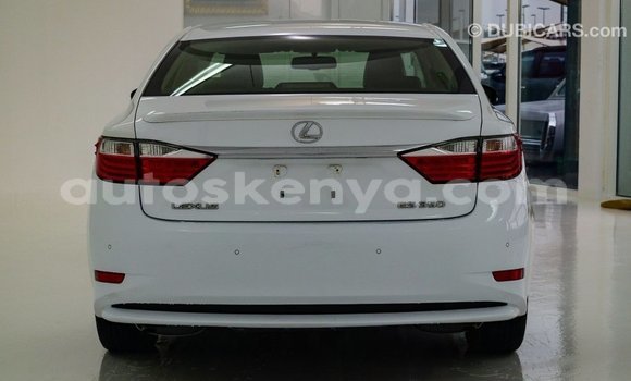 Nunua Imported Lexus ES Nyeupe Gari ndani ya Import - Dubai nchini Kati Kenya Nunua Imported Lexus ES Nyeupe Gari ndani ya Import - Dubai nchini Kati Kenya