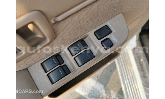 Buy Import Toyota Land Cruiser White Car in Import - Dubai in Central Kenya Buy Import Toyota Land Cruiser White Car in Import - Dubai in Central Kenya