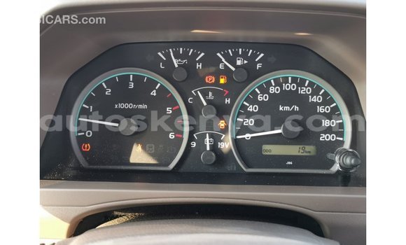 Buy Import Toyota Land Cruiser White Car in Import - Dubai in Central Kenya Buy Import Toyota Land Cruiser White Car in Import - Dubai in Central Kenya