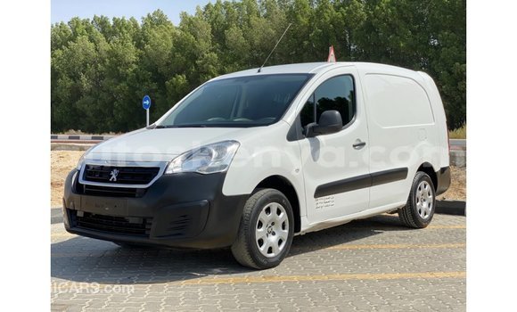 Buy Import Peugeot 604 White Car in Import - Dubai in Central Kenya Buy Import Peugeot 604 White Car in Import - Dubai in Central Kenya