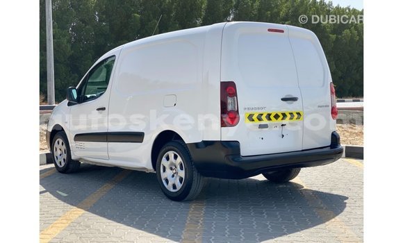 Buy Import Peugeot 604 White Car in Import - Dubai in Central Kenya Buy Import Peugeot 604 White Car in Import - Dubai in Central Kenya