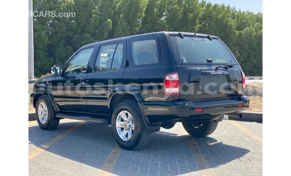 Nunua Imported Nissan Pathfinder Nyeusi Gari ndani ya Import - Dubai nchini Kati Kenya Nunua Imported Nissan Pathfinder Nyeusi Gari ndani ya Import - Dubai nchini Kati Kenya